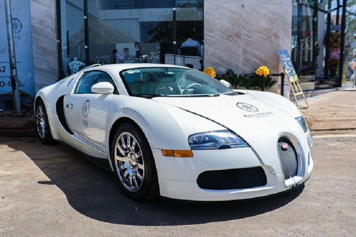 Top 5 siêu xe mạnh nhất ở Việt Nam: Chiếc đắt nhất giá gần 200 tỷ đồng - 3