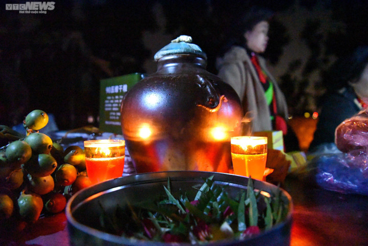 Phiên chợ Âm-Dương mở lúc nửa đêm, 'mua may bán rủi' dịp đầu năm - 3