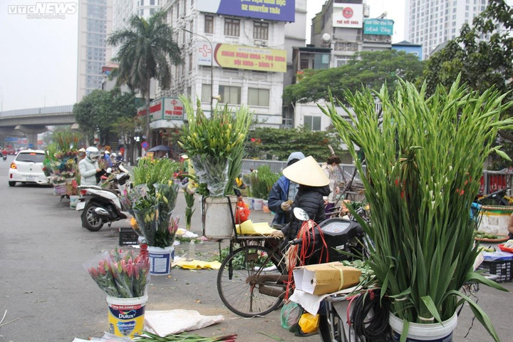 Giá rau xanh, hoa quả, thịt, cá sau Tết thế nào? - 3