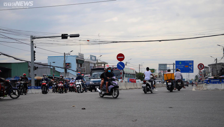 Bến Tre: BOT Cầu Rạch Miễu xả trạm chiều mùng 5 Tết - 8