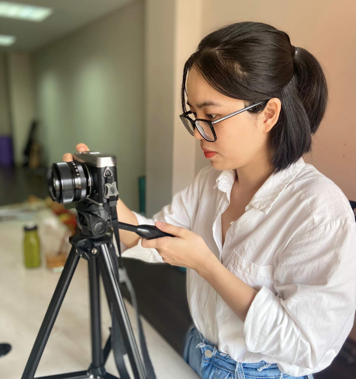 Chuyện về nữ sinh từng phải đi rửa bát, bốc vác thuê vì gia đình vỡ nợ - 2