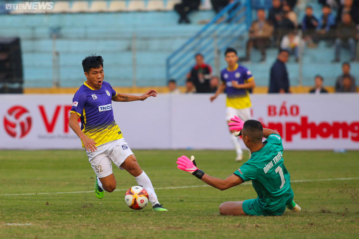 Trực tiếp bóng đá Hà Nội FC 2-0 Hải Phòng: Văn Kiên nhân đôi cách biệt - 8