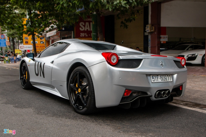 Ferrari 458 Spider hàng hiếm được làm mới ngoại thất - 11