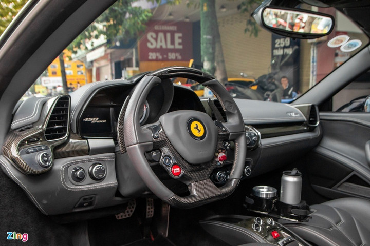 Ferrari 458 Spider hàng hiếm được làm mới ngoại thất - 5