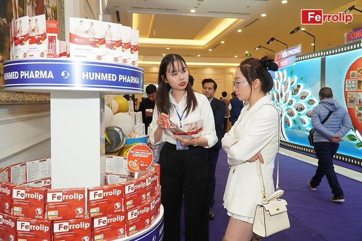 Hunmed Pharma ra mắt dòng sắt bao vi nang Ferrolip - 4