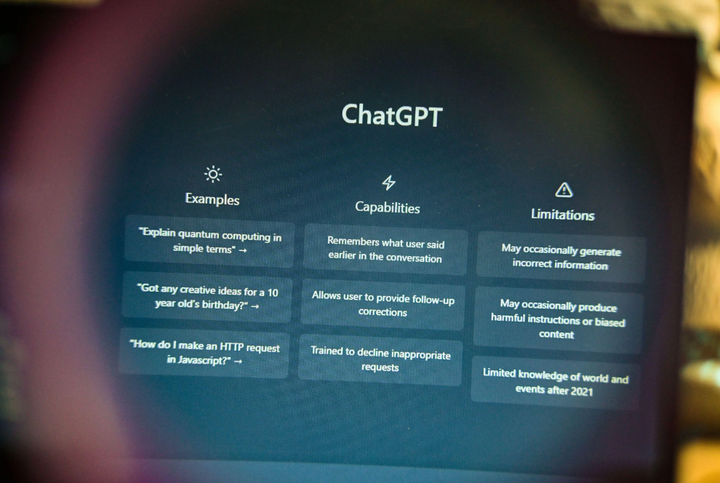 ChatGPT hoàn thành bài viết trong 30 giây, nhà văn ở Anh lo sợ mất việc - 1