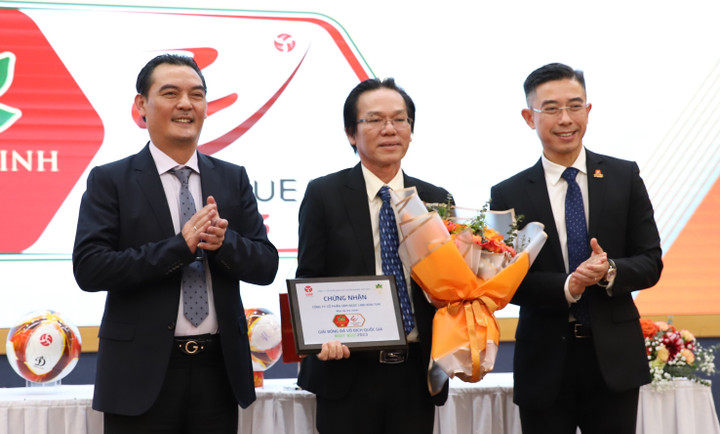Đội vô địch V-League 2023 nhận 5 tỷ đồng tiền thưởng - 1
