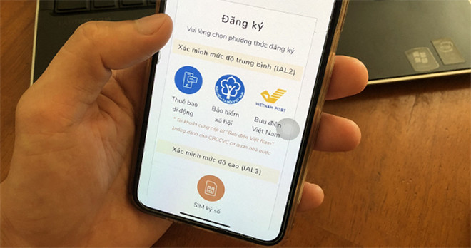 Làm phim xuyên tạc lịch sử, tiết lộ bí mật đời tư bị phạt đến 50 triệu đồng - 3