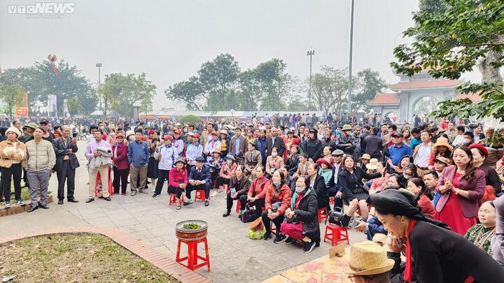 Về hội Lim nghe liền anh, liền chị nhí hát dân ca quan họ - 9