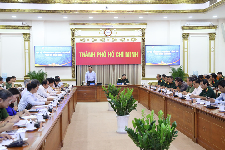 84 đảng viên ở TP.HCM nhận lệnh gọi nhập ngũ - 1