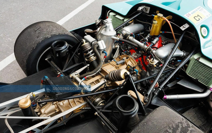 Chiếc xe đua đặc biệt của Porsche sắp được bán đấu giá - 5