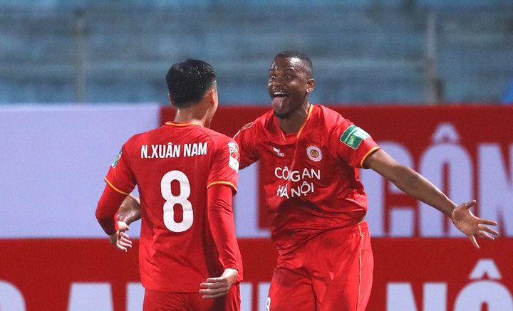 Trực tiếp bóng đá Công an Hà Nội 5-0 Bình Định: Fred lập hat-trick - 4