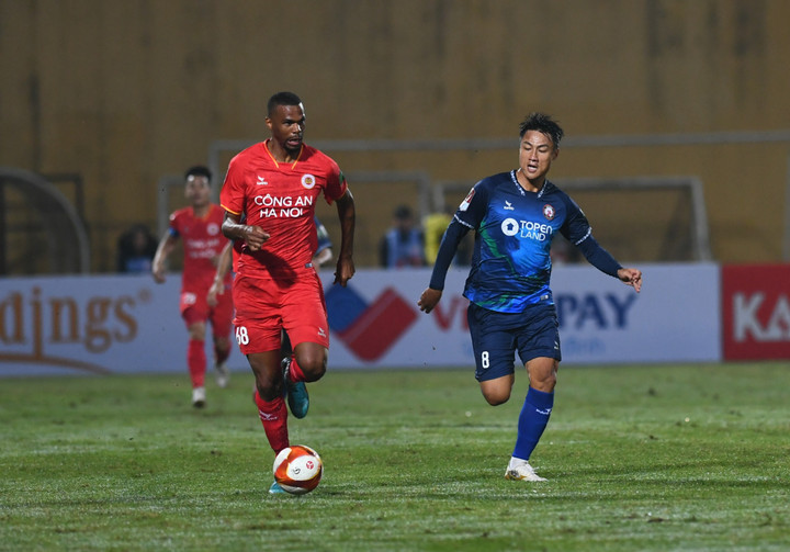 Trực tiếp bóng đá Công an Hà Nội 5-0 Bình Định: Fred lập hat-trick - 3