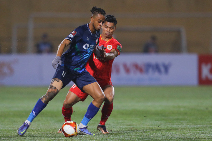 Trực tiếp bóng đá Công an Hà Nội 5-0 Bình Định: Fred lập hat-trick - 5