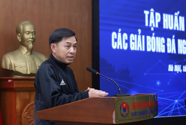 Trưởng Ban Trọng tài VFF: Đào tạo trọng tài chuyên nghiệp cần ít nhất 4 năm - 1