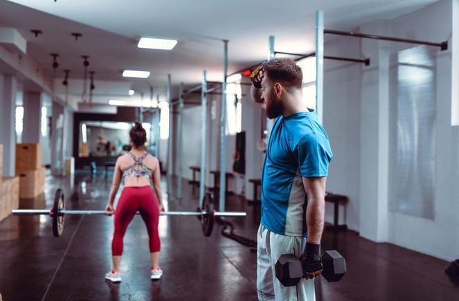 Ánh nhìn quấy rối khiến phụ nữ bất an ở phòng gym - 2