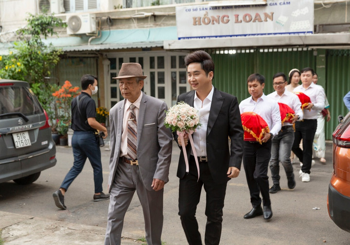 Đám cưới của ca sĩ Bằng Cường với vợ trẻ Bảo Anh kém 12 tuổi - 2