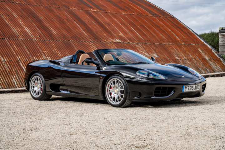 Chi tiết siêu xe Ferrari 360 Spider của David Beckham - 5