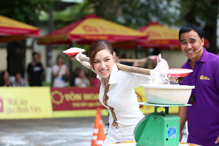 MC Thanh Thanh Huyền thừa nhận 'không có tuổi thơ' vì mải kiếm tiền - 2