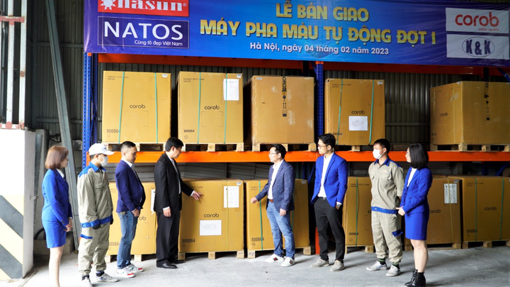 Nasun Group đầu tư mua 100 máy pha màu tự động thương hiệu Corob - 2