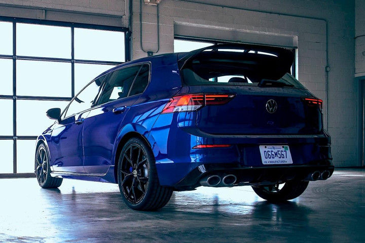 Top 7 mẫu xe phiên bản đặc biệt tệ nhất 2022 - 8