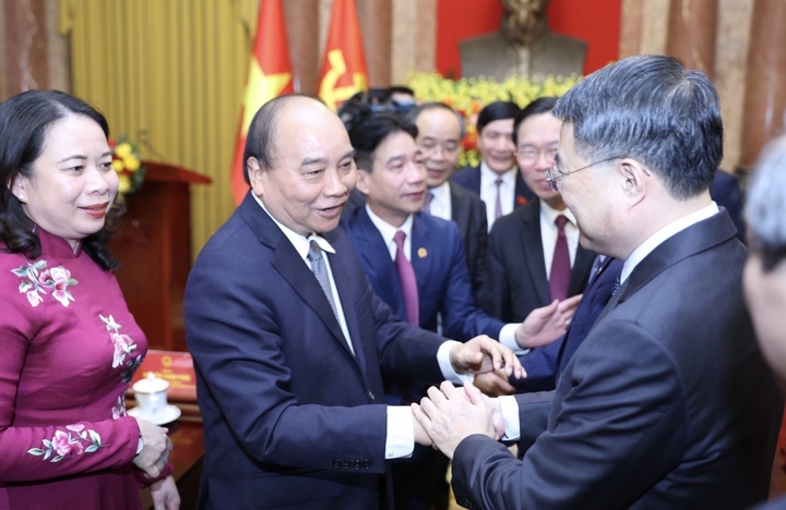 Nguyên Chủ tịch nước Nguyễn Xuân Phúc bàn giao công tác - 5
