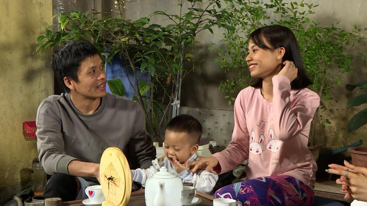 Chuyện tình xúc động của cặp vợ chồng 'lính chì dũng cảm' - 2