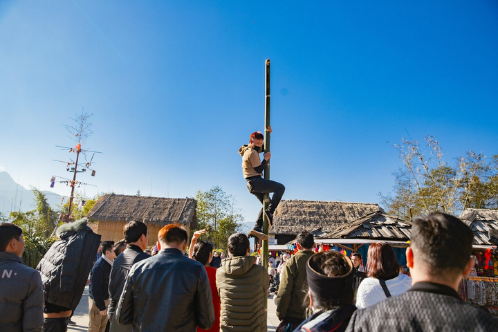 Du khách đổ về Sun World Fansipan Legend ngắm hoa, dự hội xuân - 5