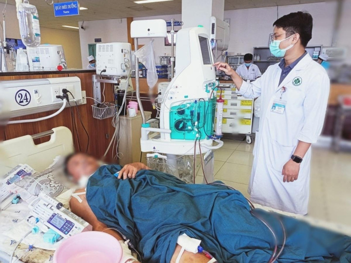 An Giang: Nhiều người nhập viện sau khi ăn chè đậu trắng - 1