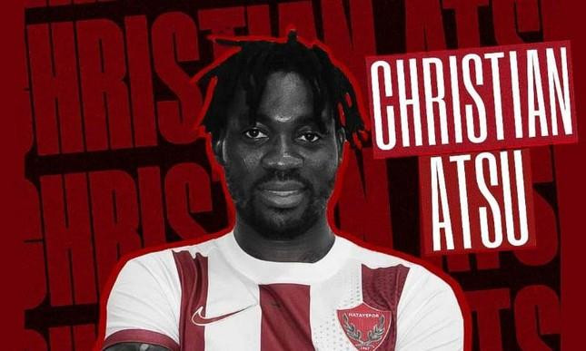 Cựu sao Chelsea may mắn thoát chết sau trận động đất ở Thổ Nhĩ Kỳ - 1