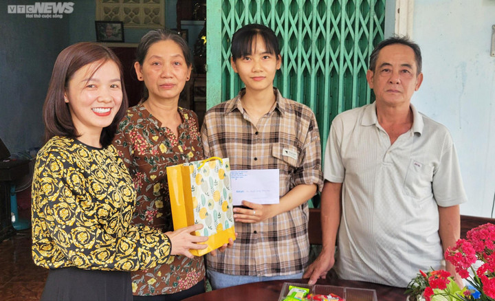 Cô gái sinh năm 2000 ở TP.HCM 2 lần viết đơn tình nguyện nhập ngũ - 4