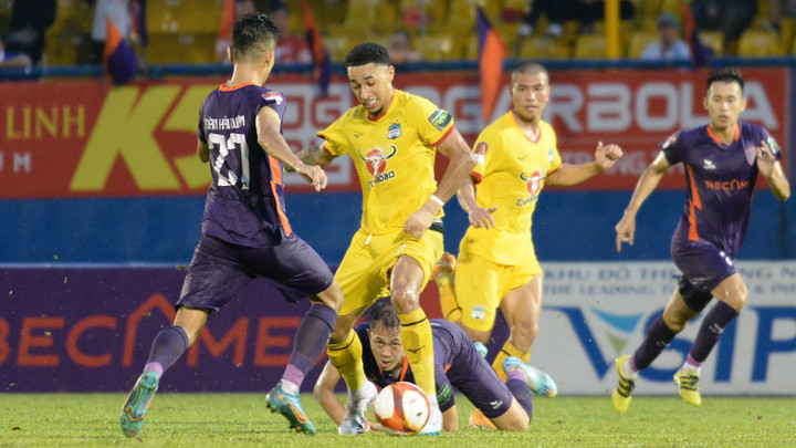 Trực tiếp bóng đá Bình Dương 1-1 HAGL: Rimario gỡ hòa - 2