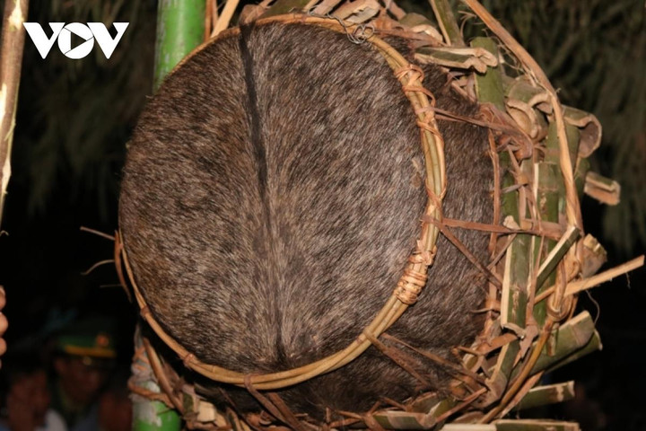 Lễ hội Đập trống của người Ma Coong Quảng Bình có gì độc đáo? - 3