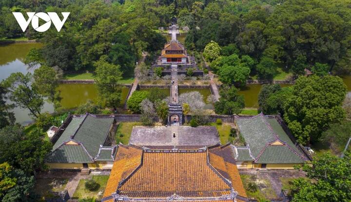 Vẻ đẹp thơ mộng của thành phố Huế nhìn từ trên cao - 8