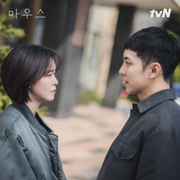 Loạt 'người tình màn ảnh' toàn mỹ nhân đình đám của Lee Seung Gi - 8