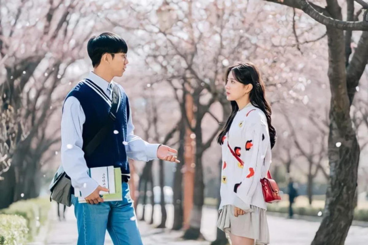 Loạt 'người tình màn ảnh' toàn mỹ nhân đình đám của Lee Seung Gi - 6