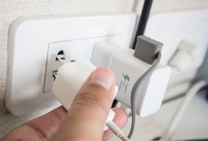 Rút ngay phích cắm những thiết bị này để tiền điện nhà bạn không tăng - 1