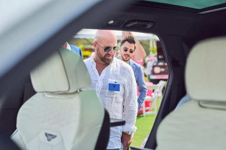 Chiếc Bentley Bentayga đặc biệt giá 1 triệu USD - 5