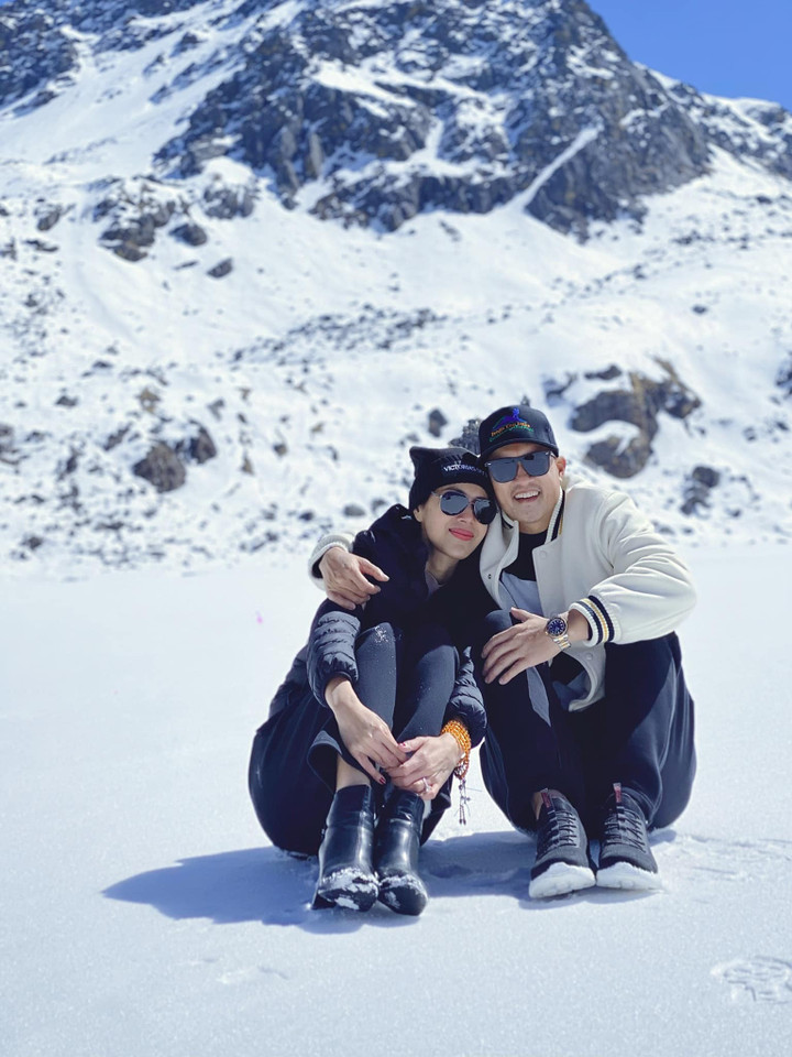 Sao Việt 10/2: 'Cô Xuyến' gợi cảm tuổi 47, Thanh Lam tình tứ bên hôn phu - 4