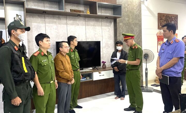 Tham ô hơn 86 tỷ đồng, 2 cán bộ Trường Đại học Bách khoa Đà Nẵng bị bắt giam - 1