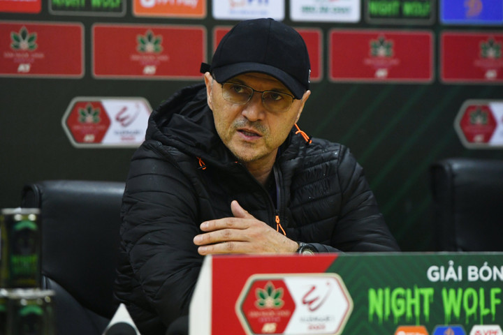 HLV Công an Hà Nội: Giành điểm trong trận derby luôn rất khó khăn - 2