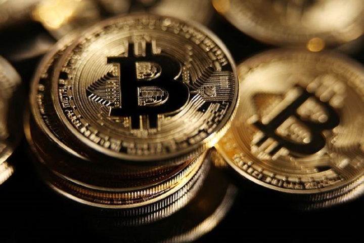 Giá Bitcoin hôm nay 10/2: Liên tục biến động - 1