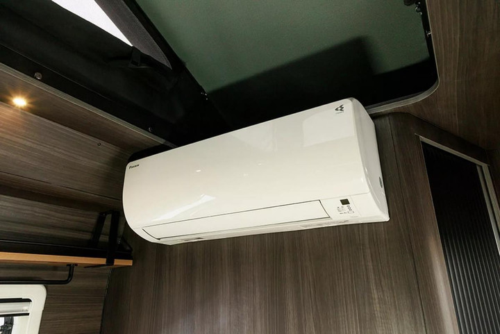 Khám phá Toyota Hilux GR Sport phiên bản nhà di động - 26