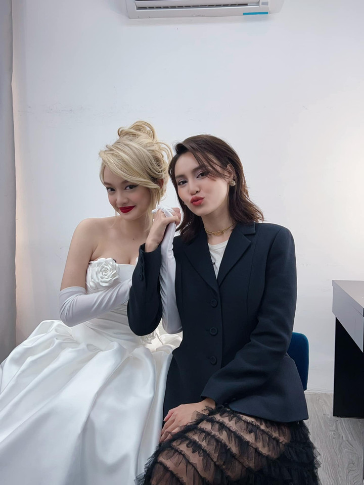 Sao Việt 11/2: MC Hoàng Oanh thăm gia đình chồng cũ, Lý Hải sấy tóc cho vợ - 5