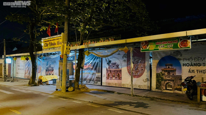 Chợ đêm ở Quảng Trị 'chết yểu', phố đi bộ Hoàng thành Huế đìu hiu - 10