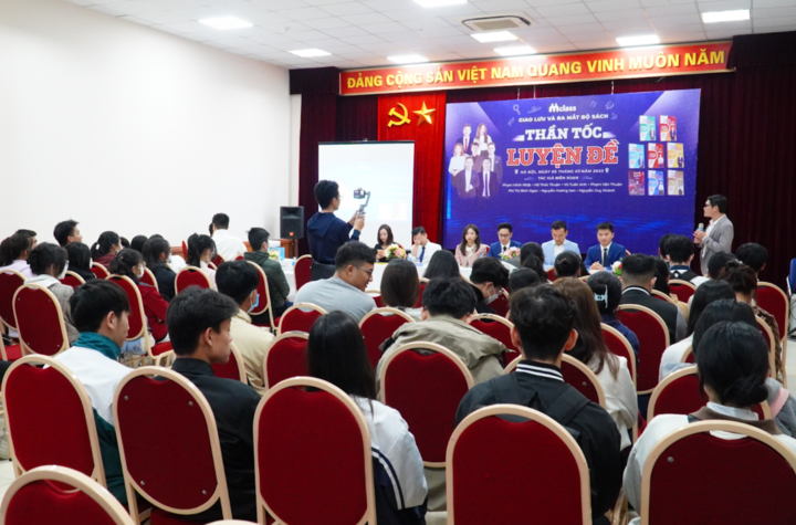 Thêm địa chỉ luyện thi tốt nghiệp THPT tin cậy cho học sinh lớp 12 - 2