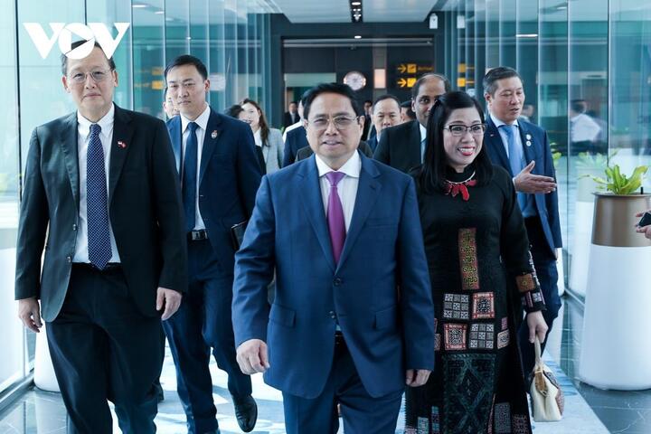 Thủ tướng kết thúc chuyến thăm Singapore, bắt đầu thăm chính thức Brunei - 2