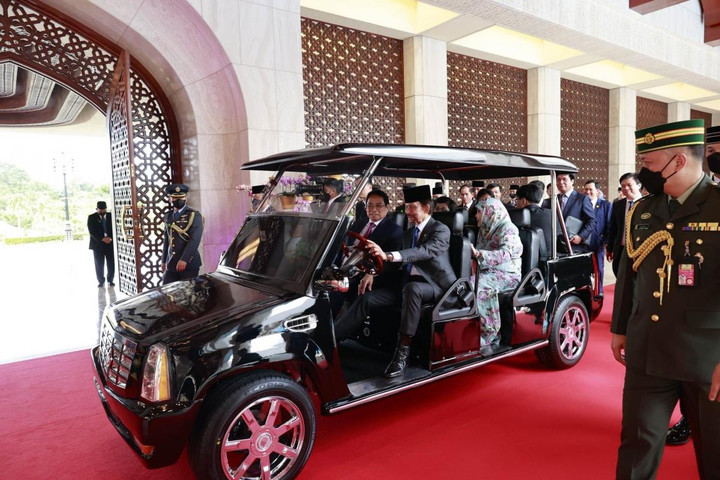 Thủ tướng Phạm Minh Chính hội đàm với Quốc vương Brunei Darussalam - 5