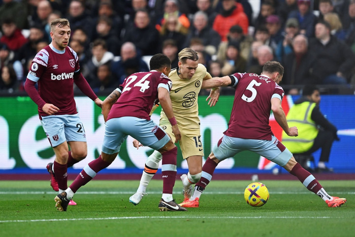 Trực tiếp bóng đá West Ham 1-1 Chelsea: VAR hủy bàn thắng - 1