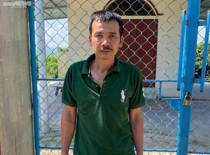 Nghi phạm trong vụ án giết người tại Phú Yên ra đầu thú - 1